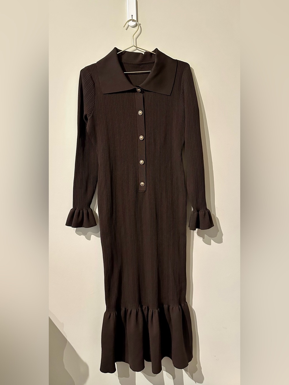 Commense Mermaid Hem Collared Knit Maxi Dress in Dark Brown size Large. NWT - Picture 3 of 9